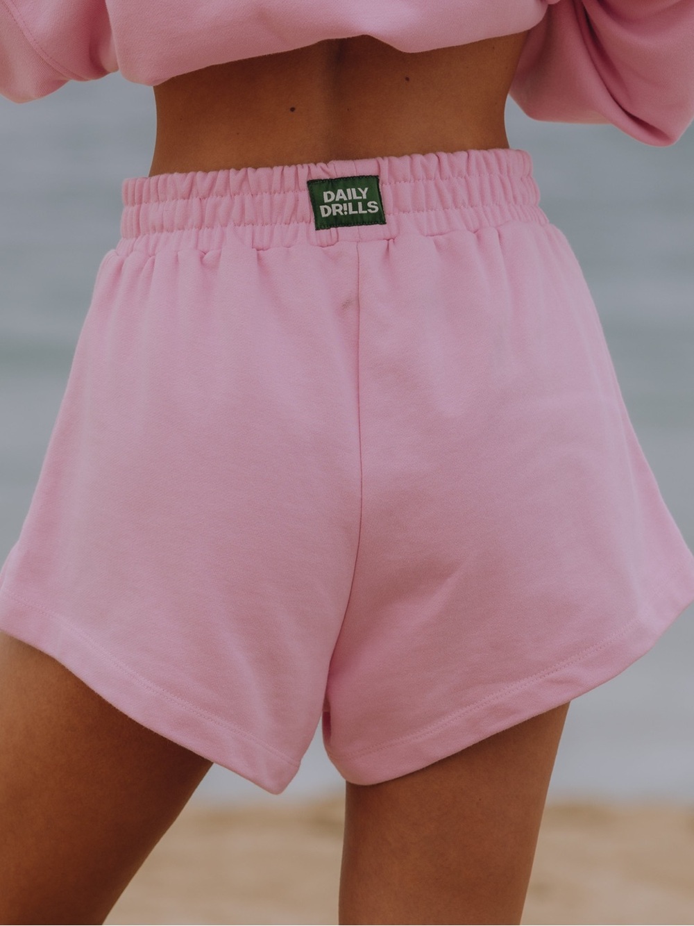 NWT DAILY DRILLS SHORTS - Picture 2 of 3